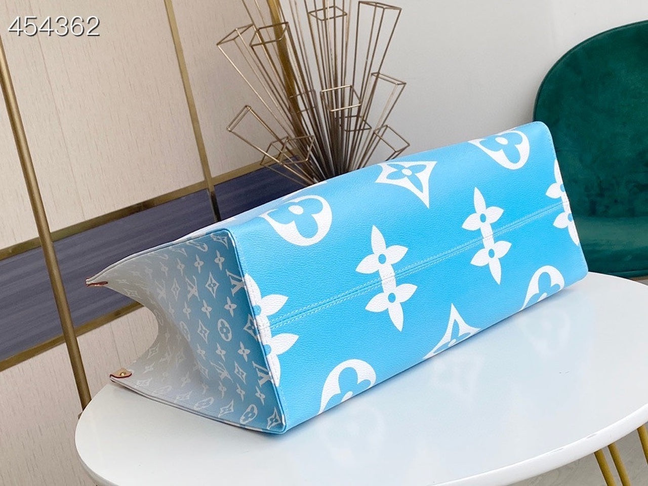 Louis Vuitton OnTheGo GM Bag 25cm Monogram Canvas Spring/Summer Collection M57639 Light Blue