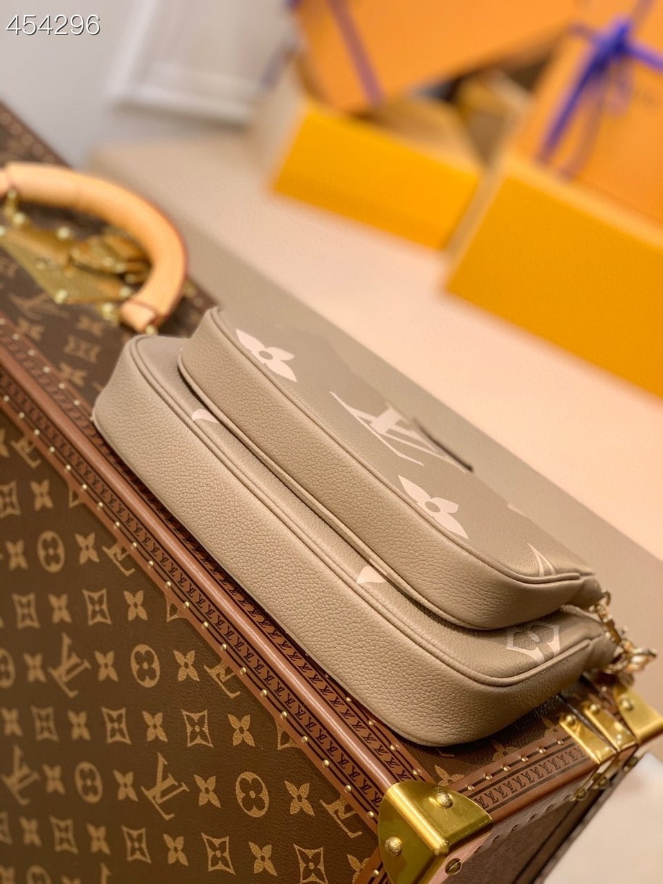 Louis Vuitton Multi Pochette Accessoires Bag 24cm Bi-Color Monogram Empreinte Spring/Summer Collection M45777 Galet