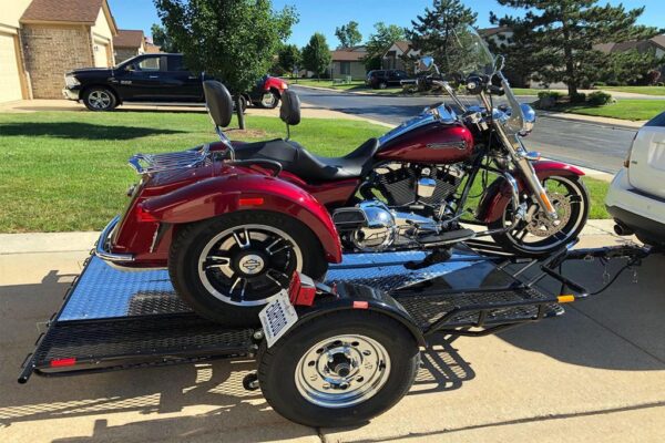 Stand-Up Motorcycle Trailer – Ride-Up, Single Rail