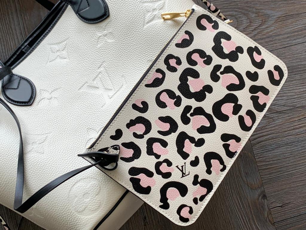 Louis Vuitton Neverfull MM Monogram Empreinte 31cm White