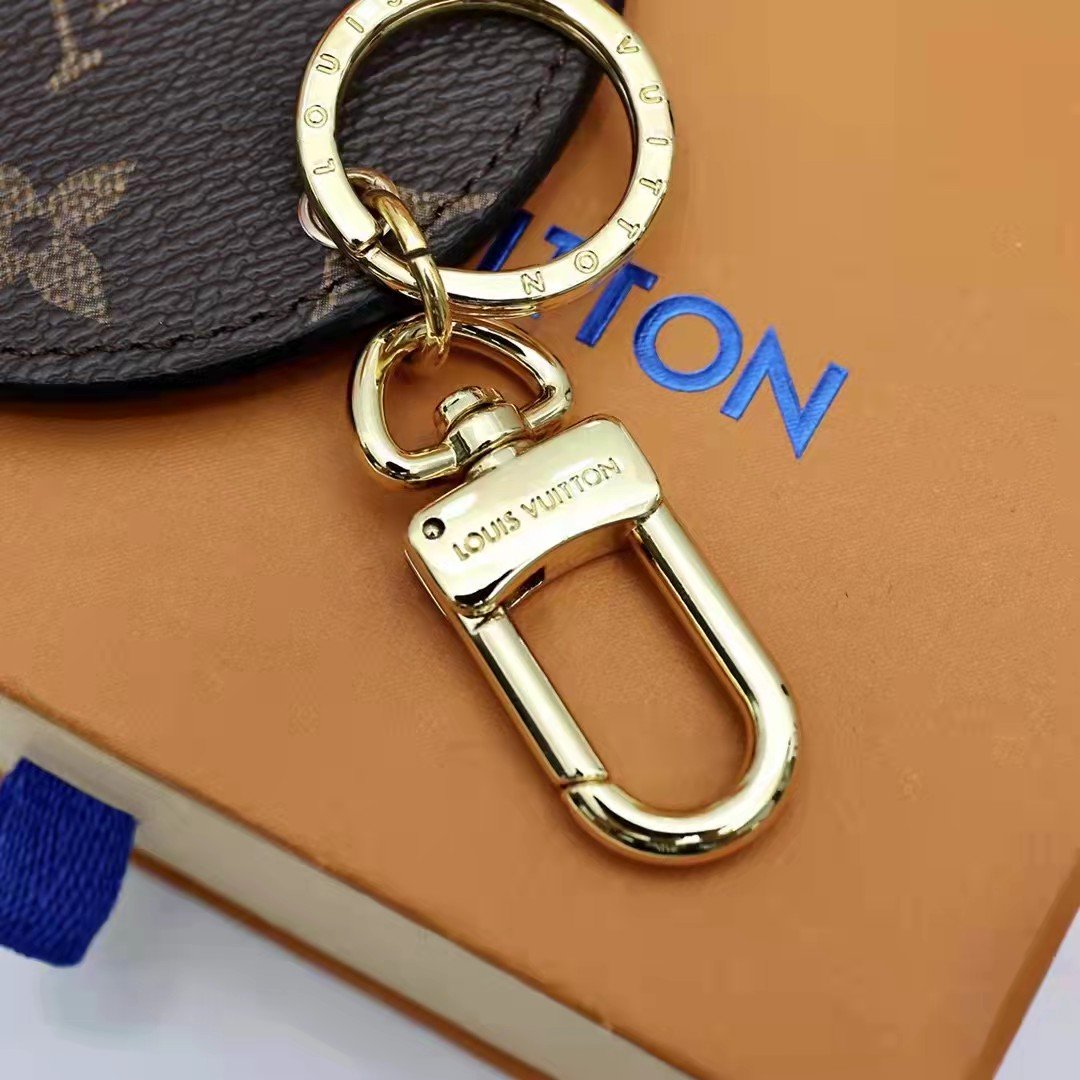Louis Vuitton Cameo Coin Illustre Bag Charm And Key Holder