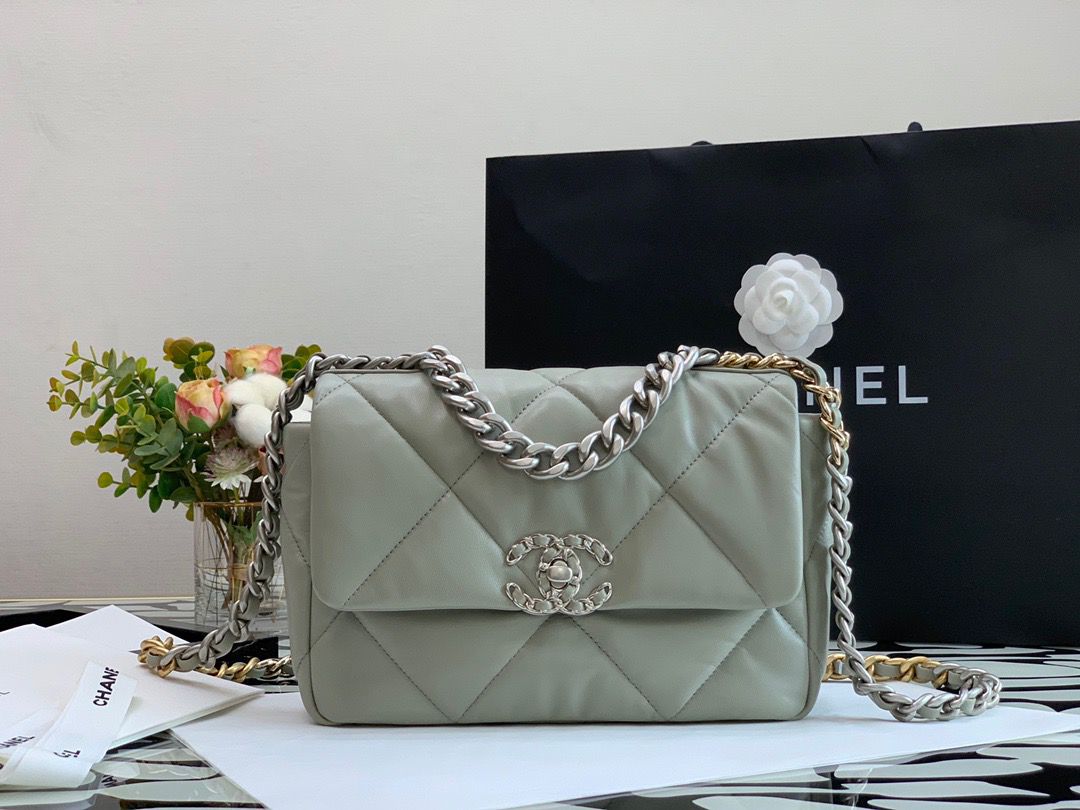 Chanel Flap Bag Classic 26cm Grey