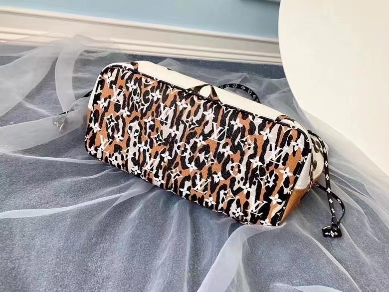 Louis Vuitton Neverfull MM Tote Bag 32cm Monogram Jungle Canvas Spring/Summer Collection M44716 Ivoire