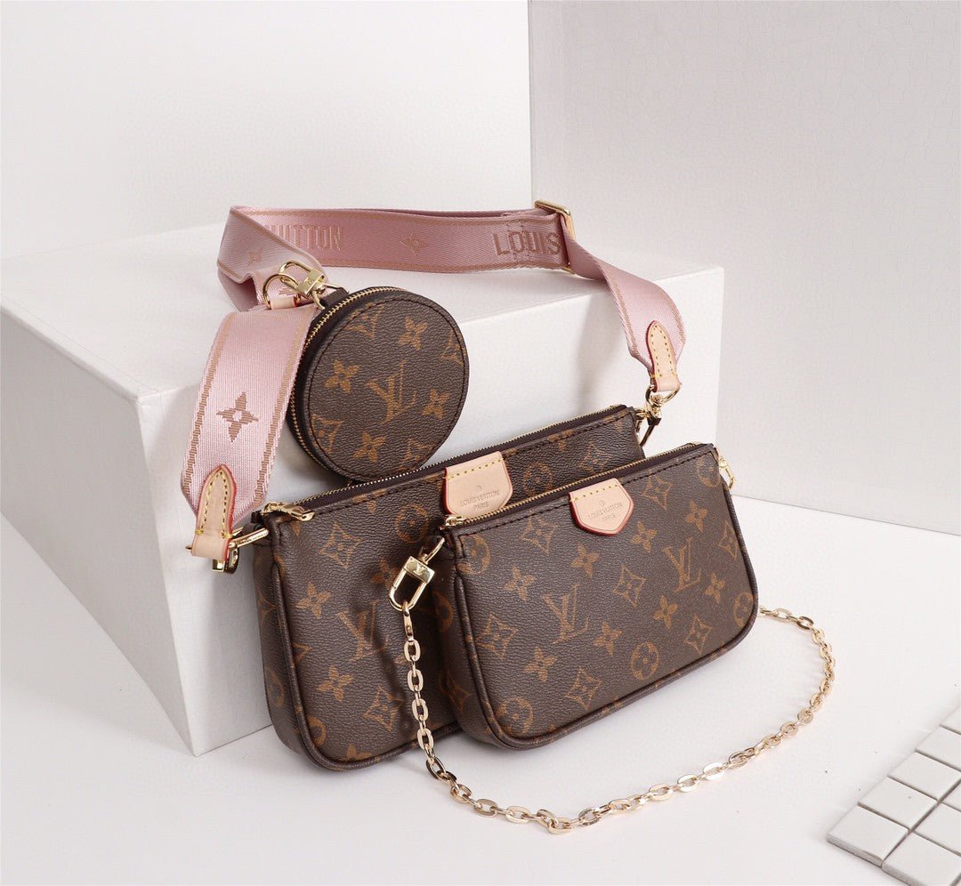 Louis Vuitton Multi Pochette Accessoires Monogram Canvas Fall/Winter Collection M44840, Rose Clair