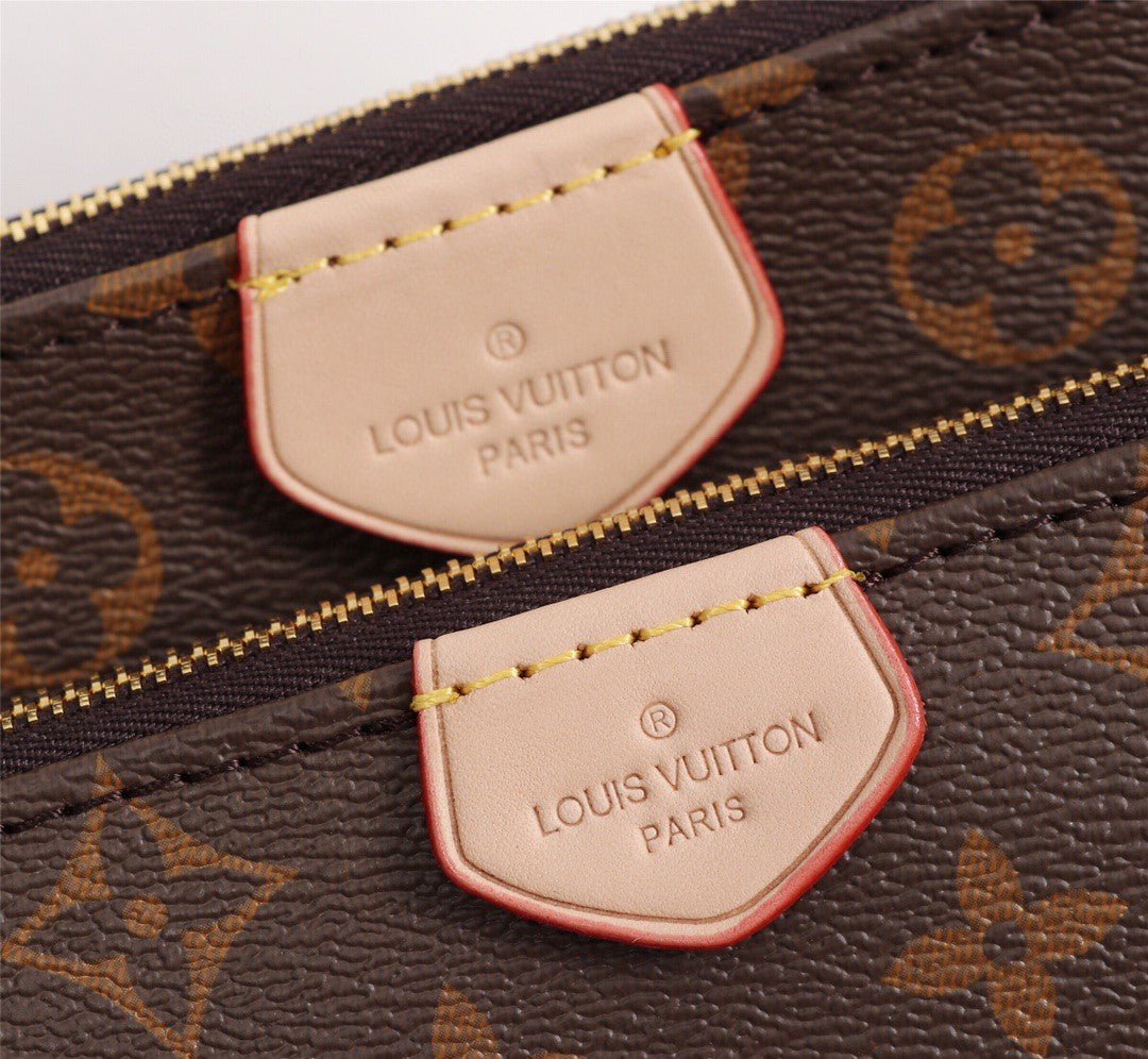 Louis Vuitton Multi Pochette Accessoires Monogram Canvas Fall/Winter Collection M44840, Rose Clair
