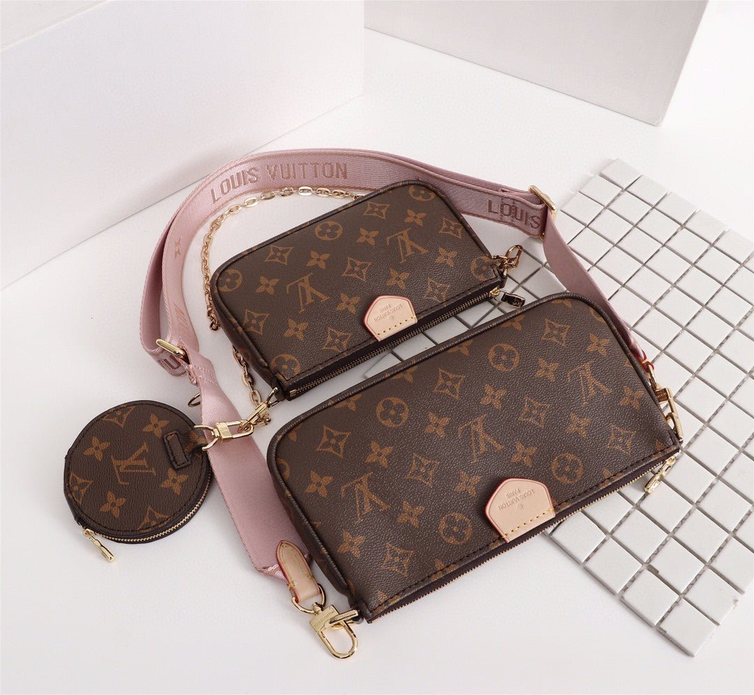 Louis Vuitton Multi Pochette Accessoires Monogram Canvas Fall/Winter Collection M44840, Rose Clair