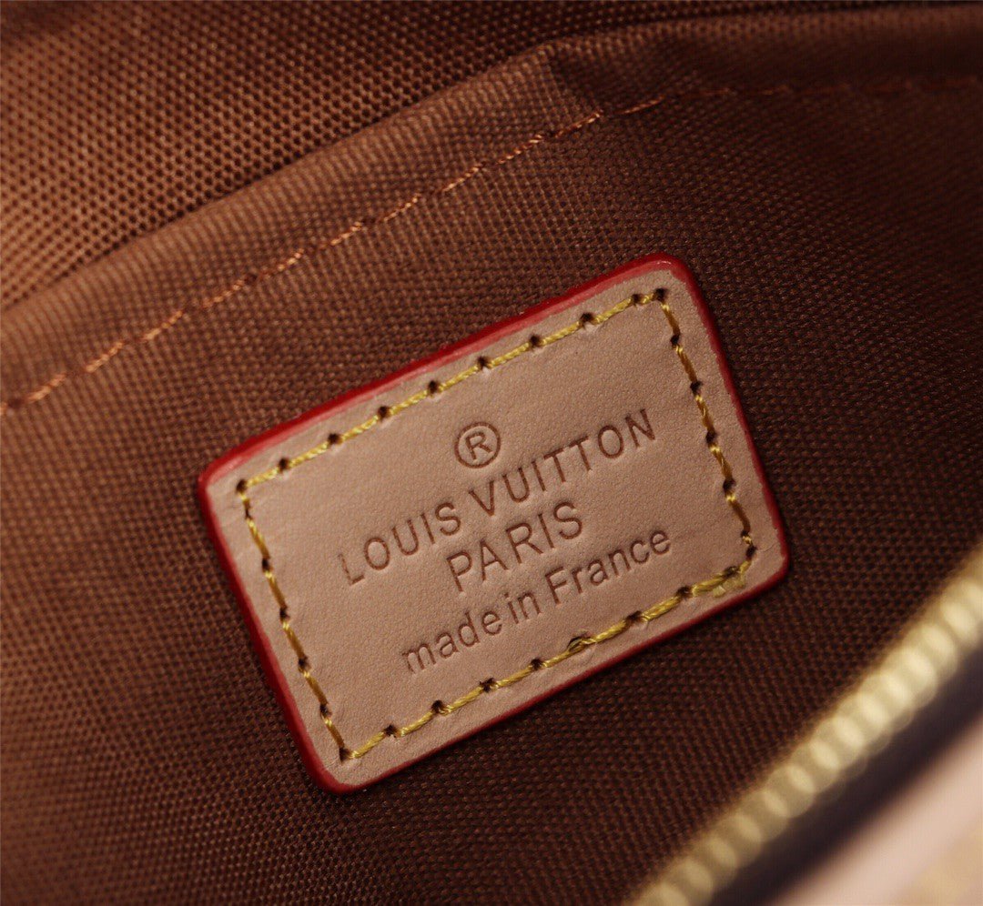 Louis Vuitton Multi Pochette Accessoires Monogram Canvas Fall/Winter Collection M44840, Rose Clair
