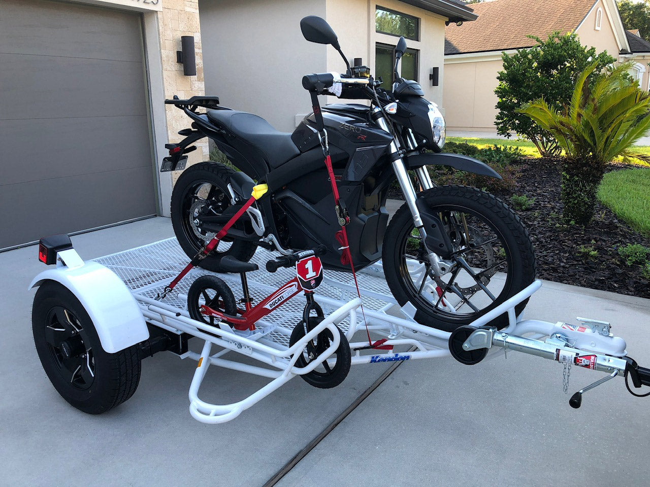 Stand-Up  Dirt Bike Trailer, Sport Bike & Scooter Trailer - USED