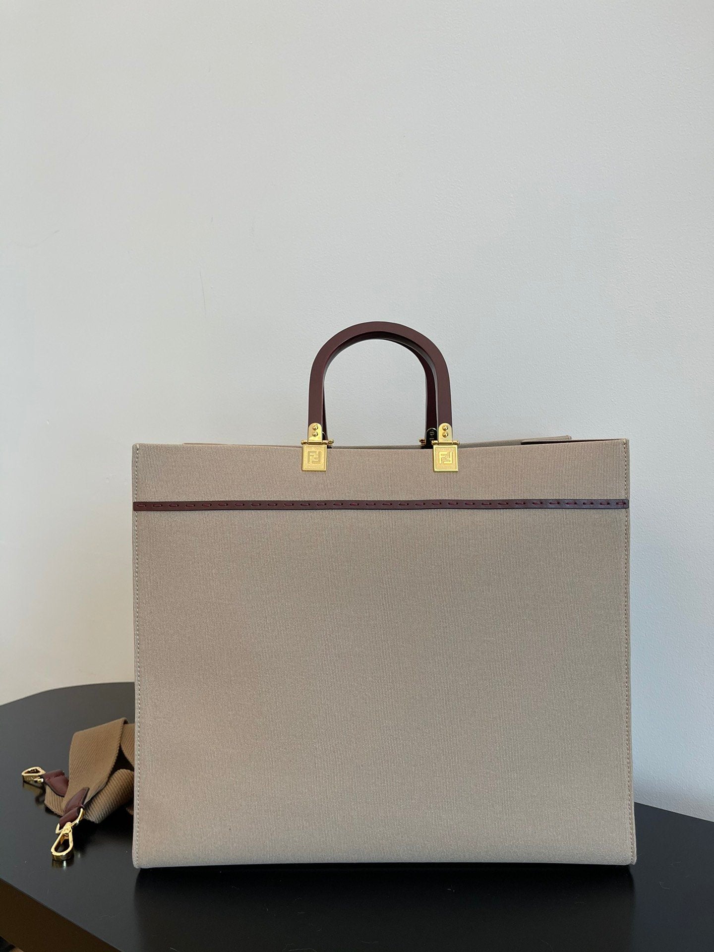 Fendi Tote Bag 40cm Beige