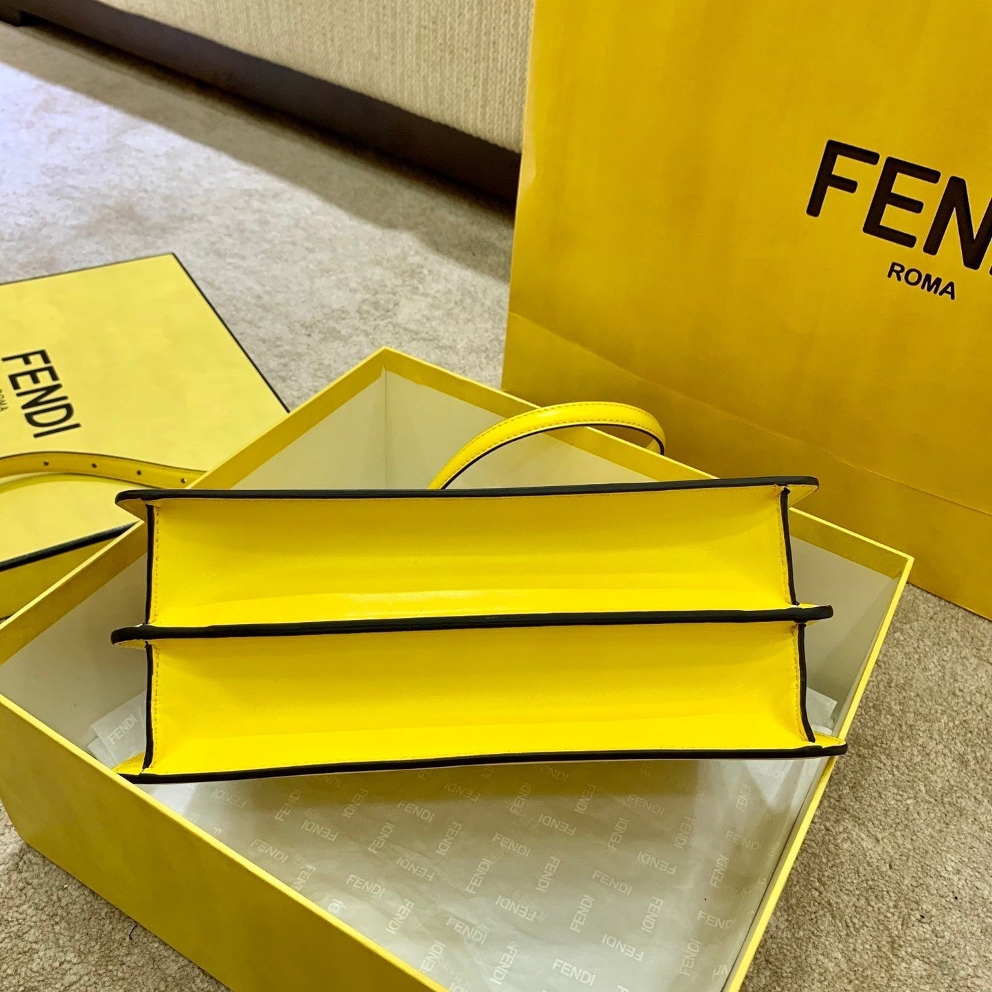 Fendi Peekaboo I See U 29cm Yellow