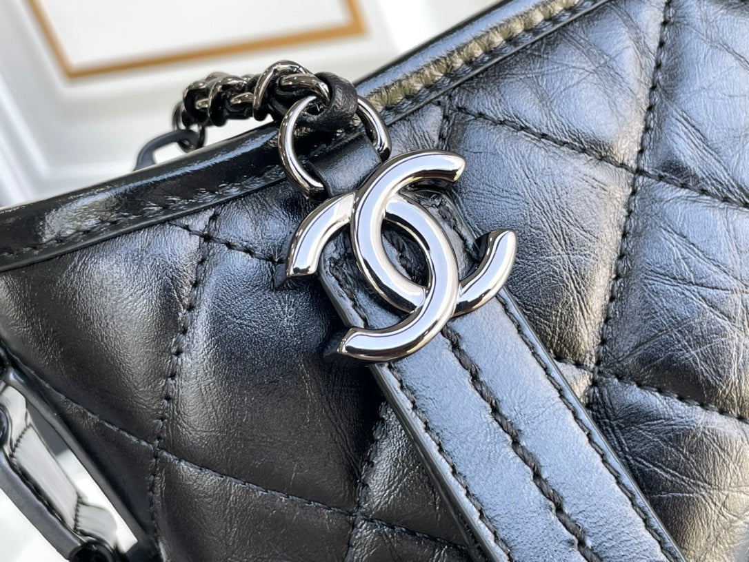 Chanel CO-CO Gabrielle Hobobag 20cm Black