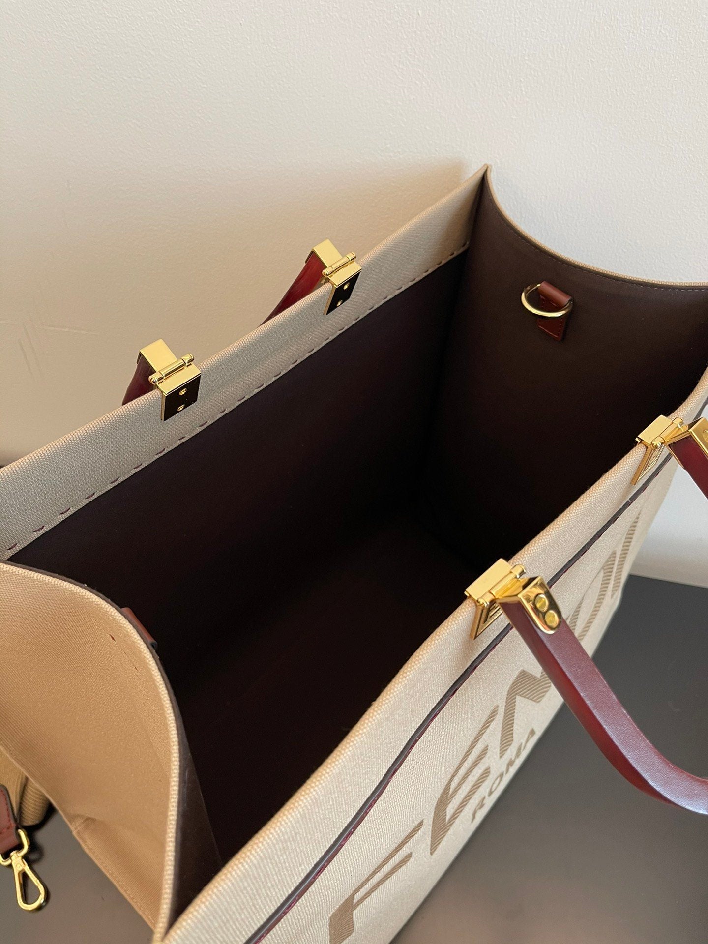Fendi Tote Bag 40cm Beige