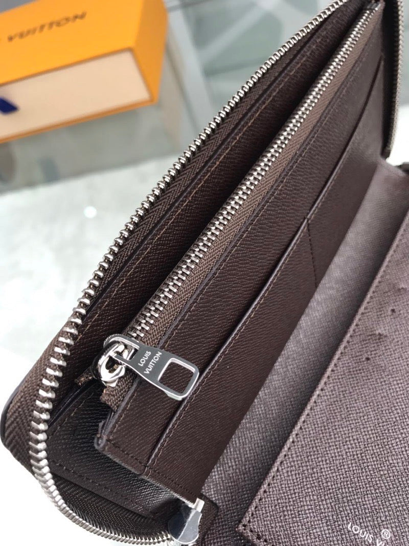Louis Vuitton Zippy Vertical Wallet 20cm