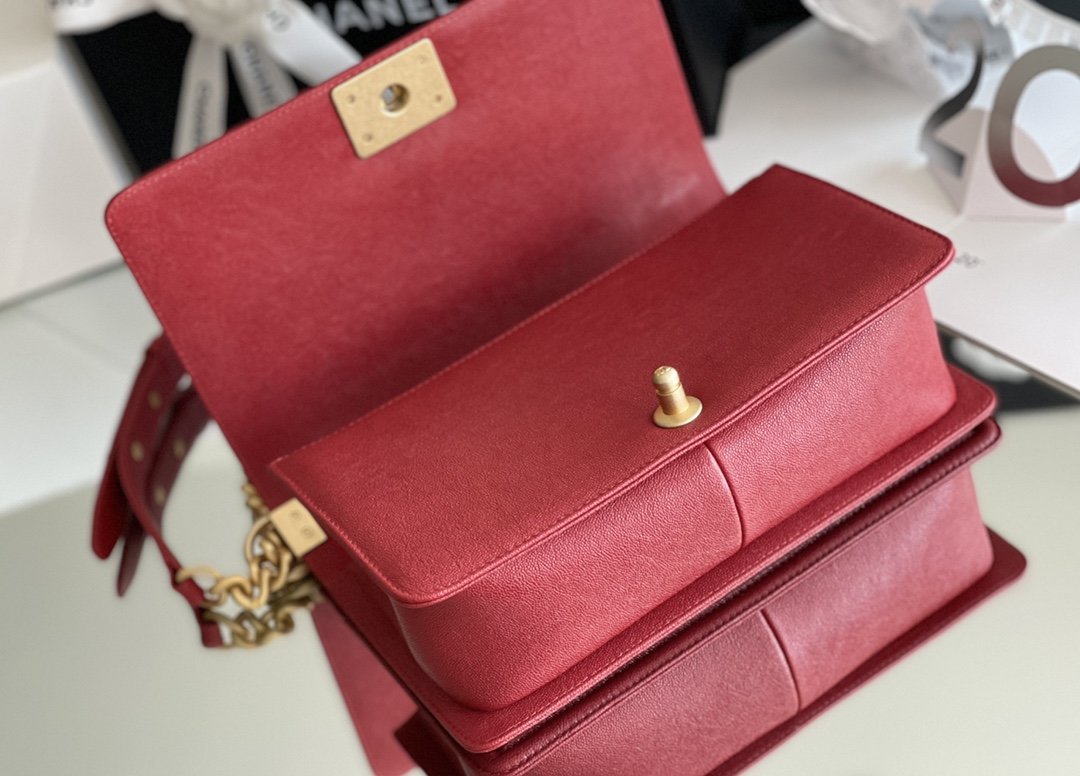 Chanel Medium Classic Flapbag 25cm Red