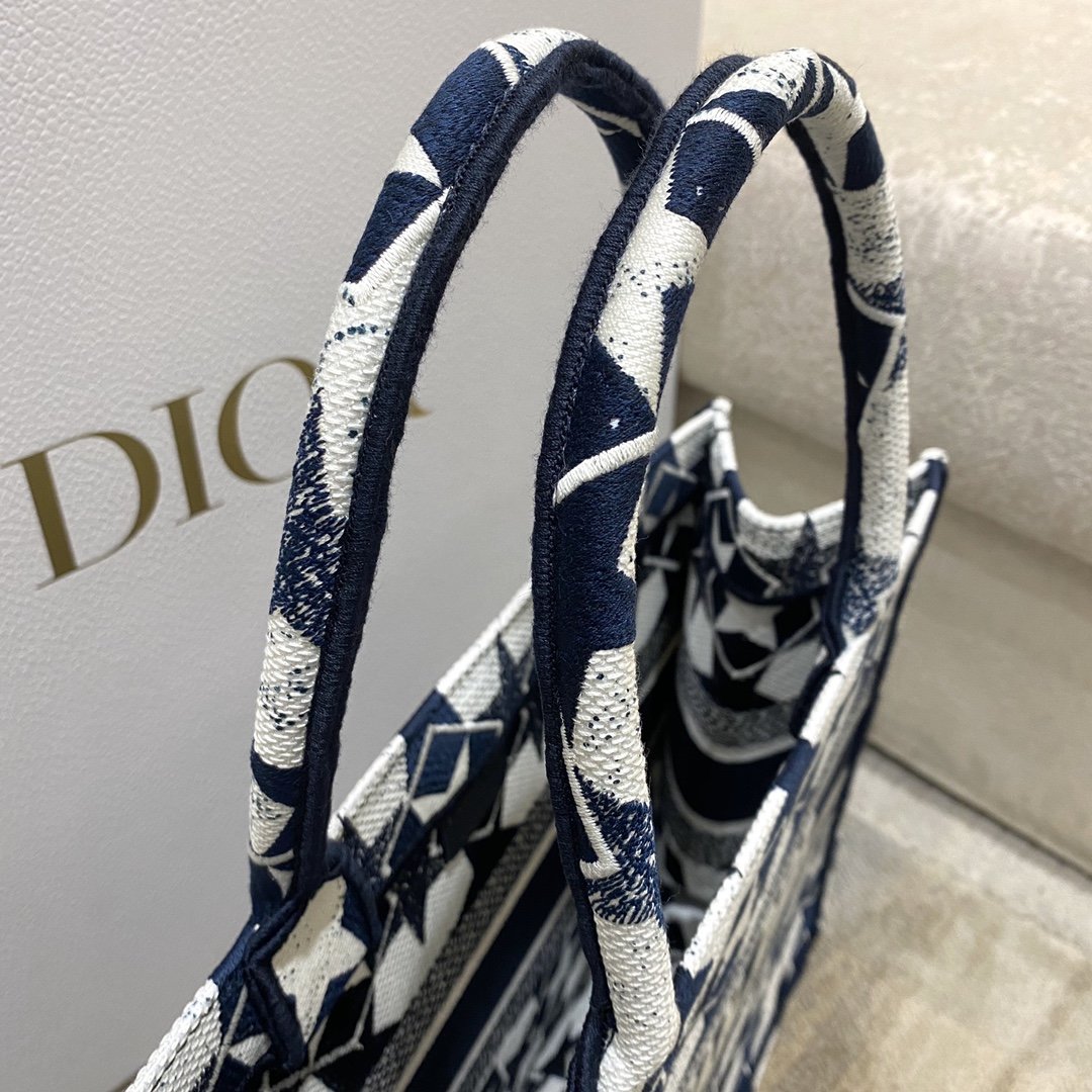 Christian Dior Medium Book Tote 36cm