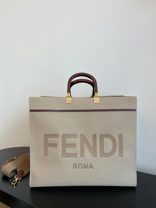Fendi Tote Bag 40cm Beige
