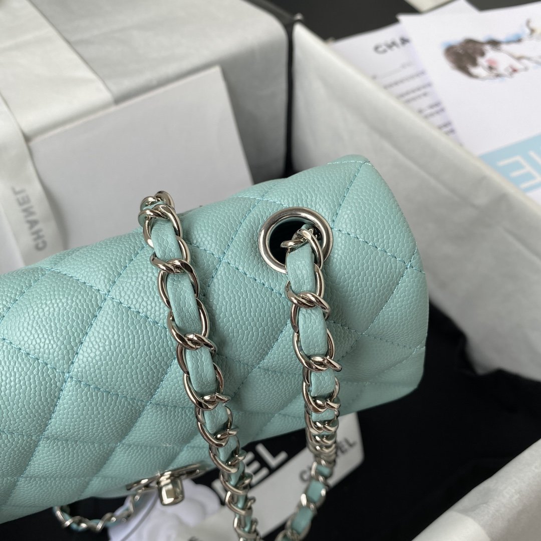 Chanel Mini Classic Flapbag 20cm