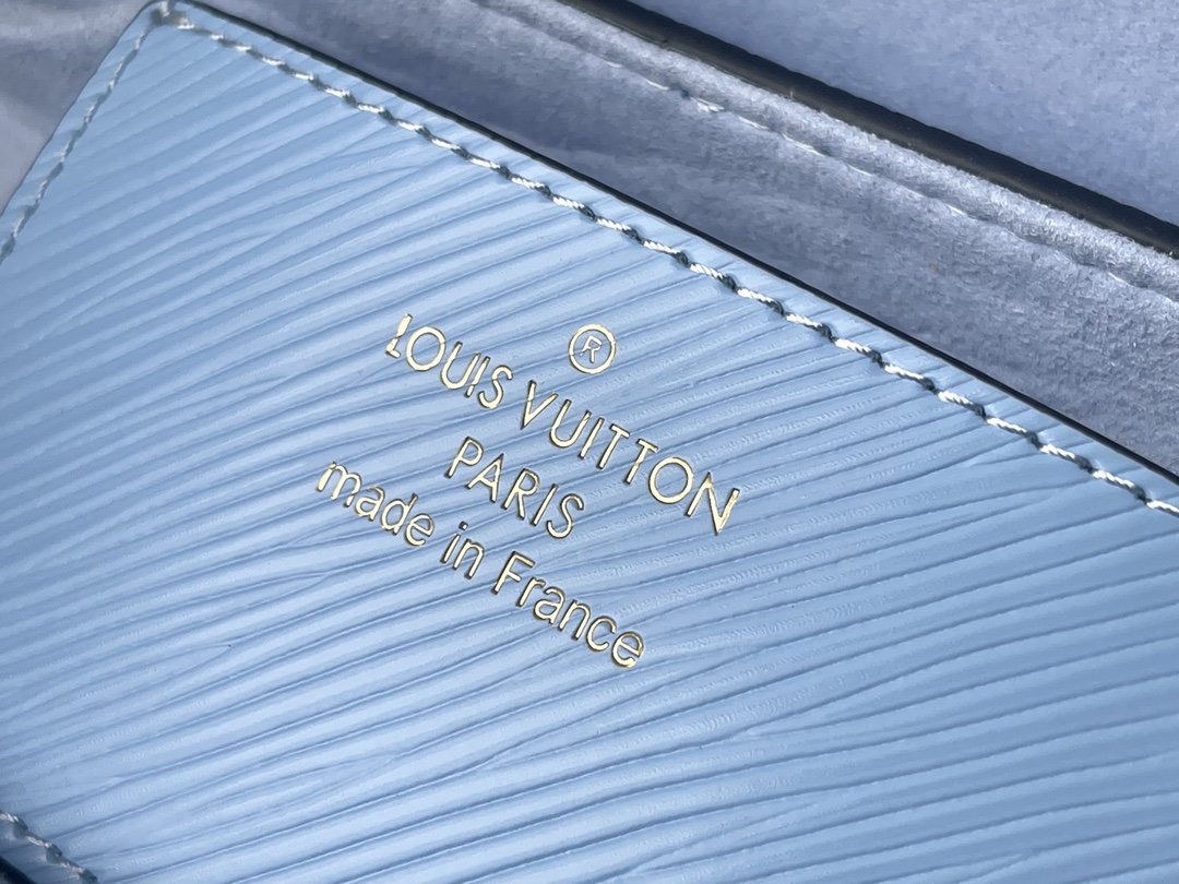 Louis Vuitton Twist MM 23cm Blue