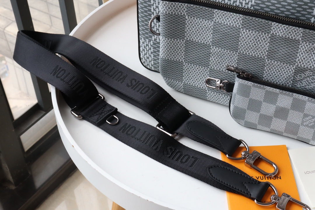 Louis Vuitton M69443 Trio Messenger 25cm