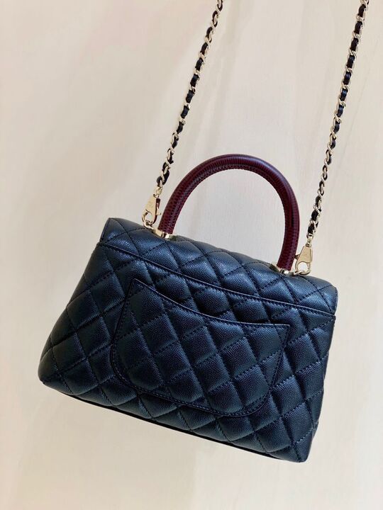 Chanel Coco Handle Quilted Lizard Handle Bag 24cm Caviar Leather Gold Hardware Spring/Summer Act 1 Collection Black