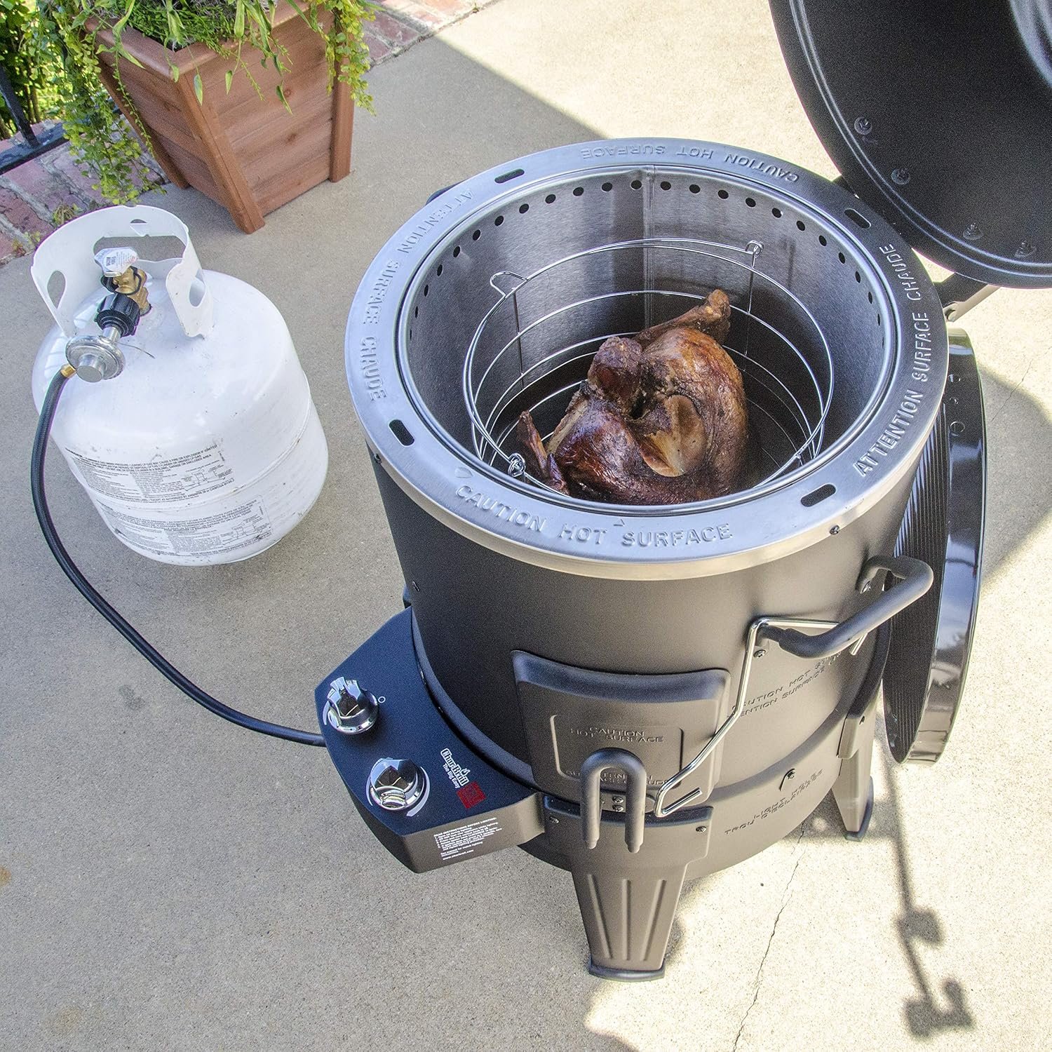 Char-Broil The Big Easy TRU-Infrared 3-in-1 Smoker, Roaster & Gas Grill - Image 7