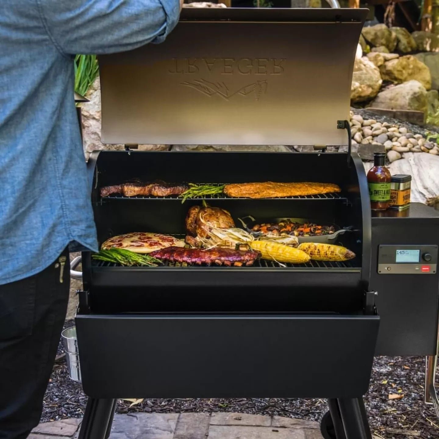 Pro 575 Pellet Grill - Bronze - Image 8