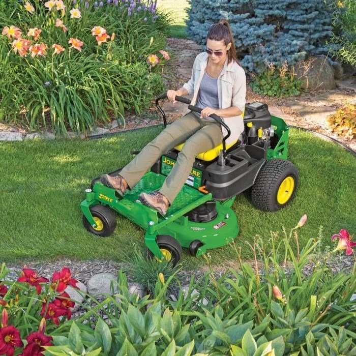 John Deere ZTrak Z335E Zero-Turn Riding Lawn Mower - Image 2
