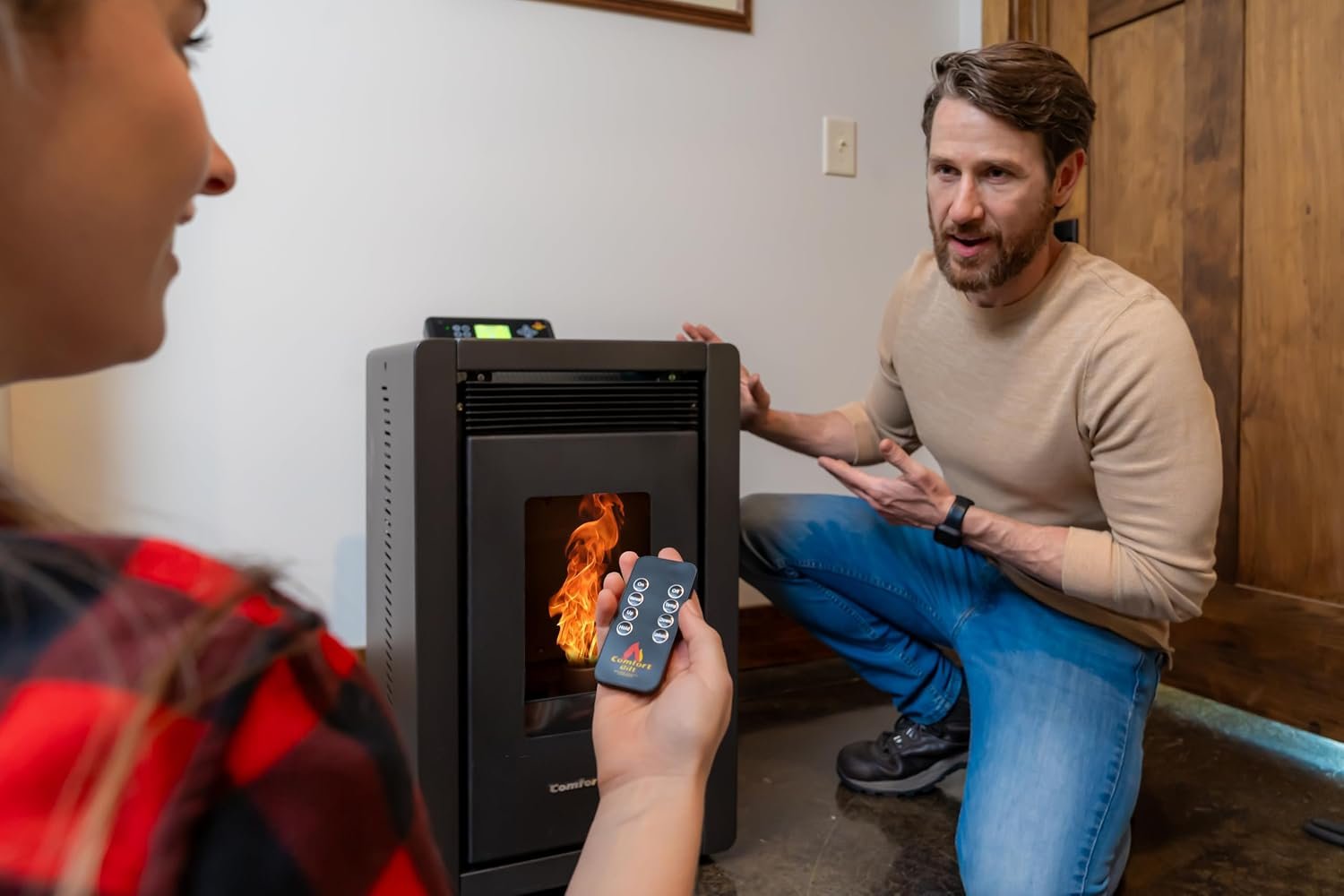 ComfortBilt Alpine HP40 Pellet Stove – 1,500 Sq. Ft., 25-Lb Hopper, 26,224 BTU, Black - Image 4