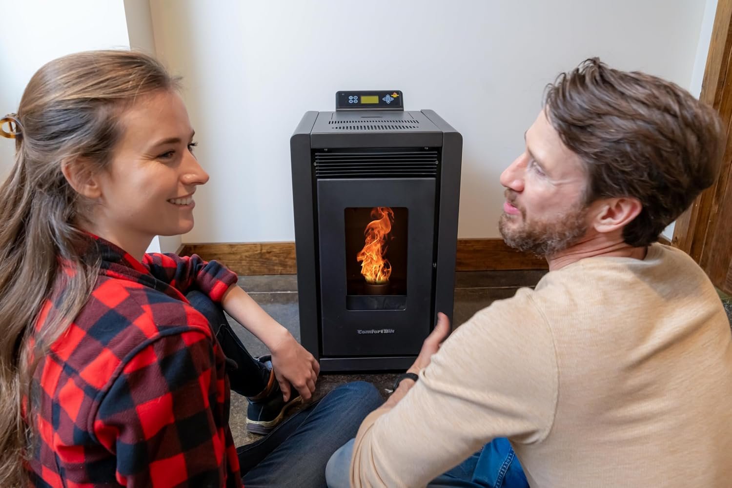 ComfortBilt Alpine HP40 Pellet Stove – 1,500 Sq. Ft., 25-Lb Hopper, 26,224 BTU, Black - Image 3