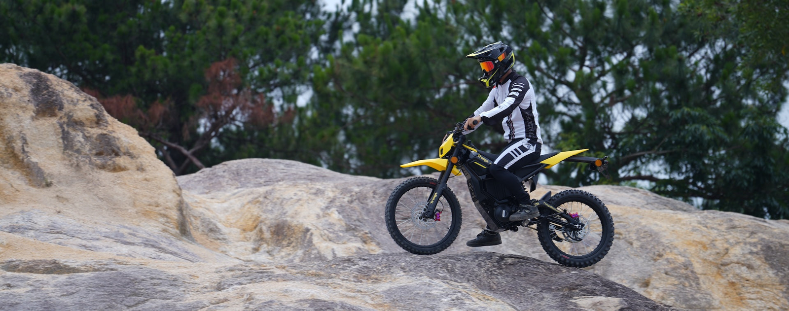 Freego Nova 5 Mid-Drive Off-Road Electric Dirt Bike - Image 5